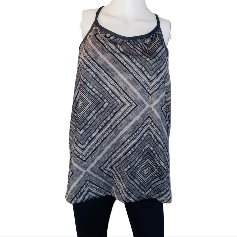 Fabletics grey black built in bra tank top activewear yoga racerback SZ Med